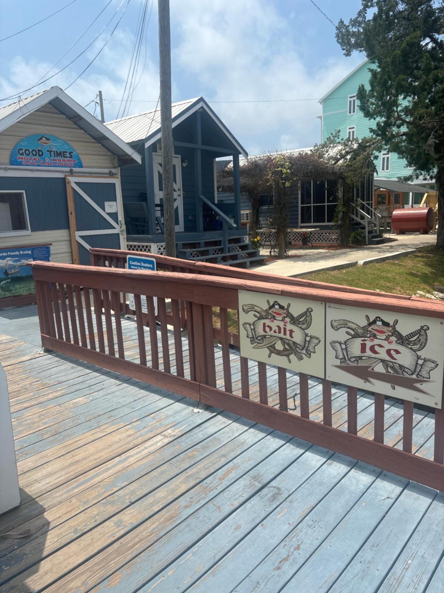 Good Times Motel And Marina Steinhatchee Exterior foto